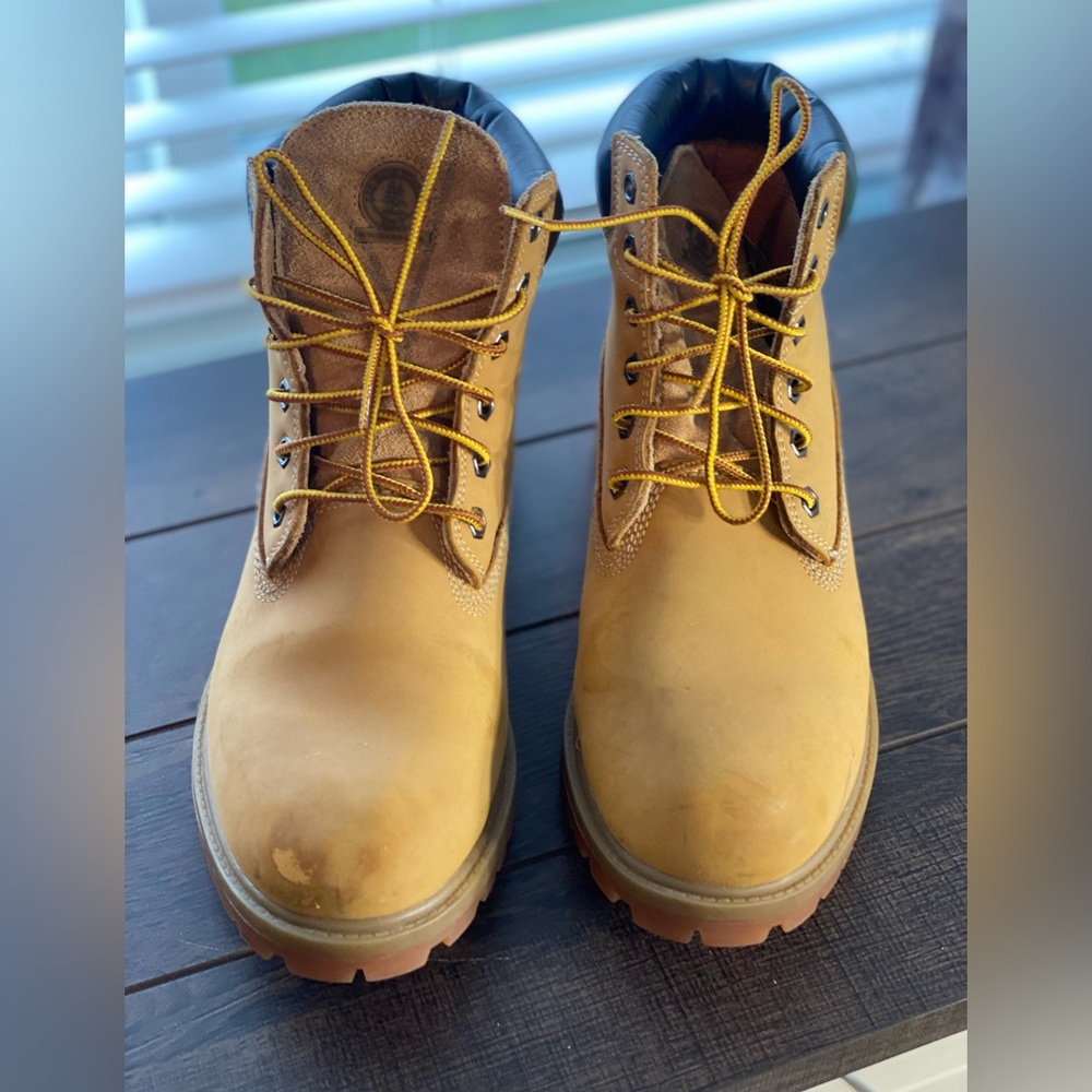 G H Bass & Co. Waterproof Leather Killington Boots - Picture 14 of 15